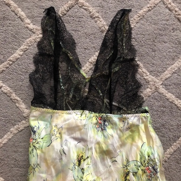 victorias secret lingerie slip size Small - Picture 2 of 7